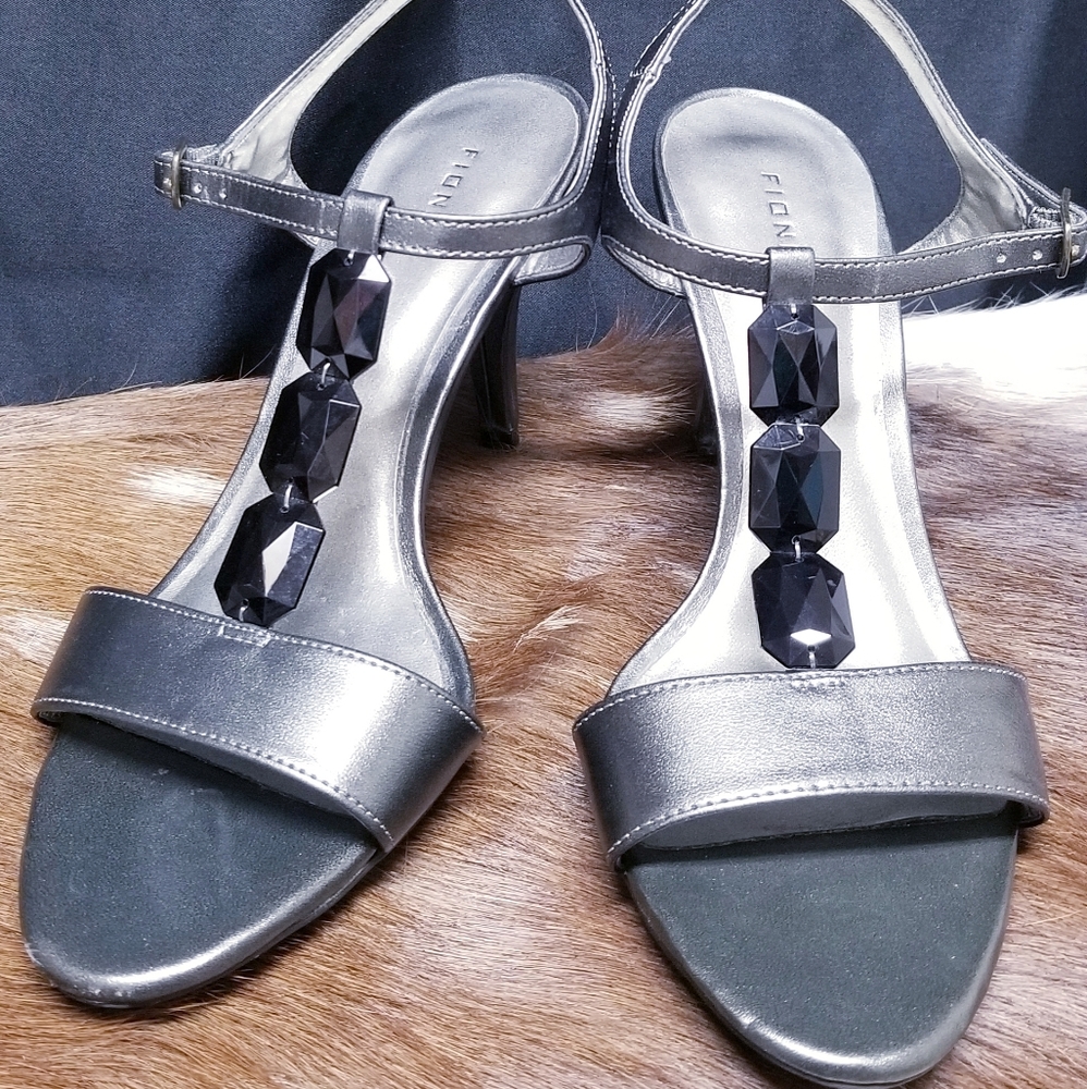 Fioni silver dress shoes with black gems